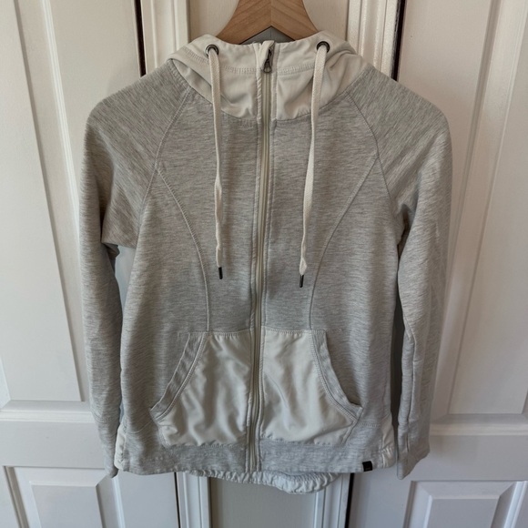 Studio by Energy Zone Women’s Zip Up Athletic Sweater Size Small - Picture 1 of 13